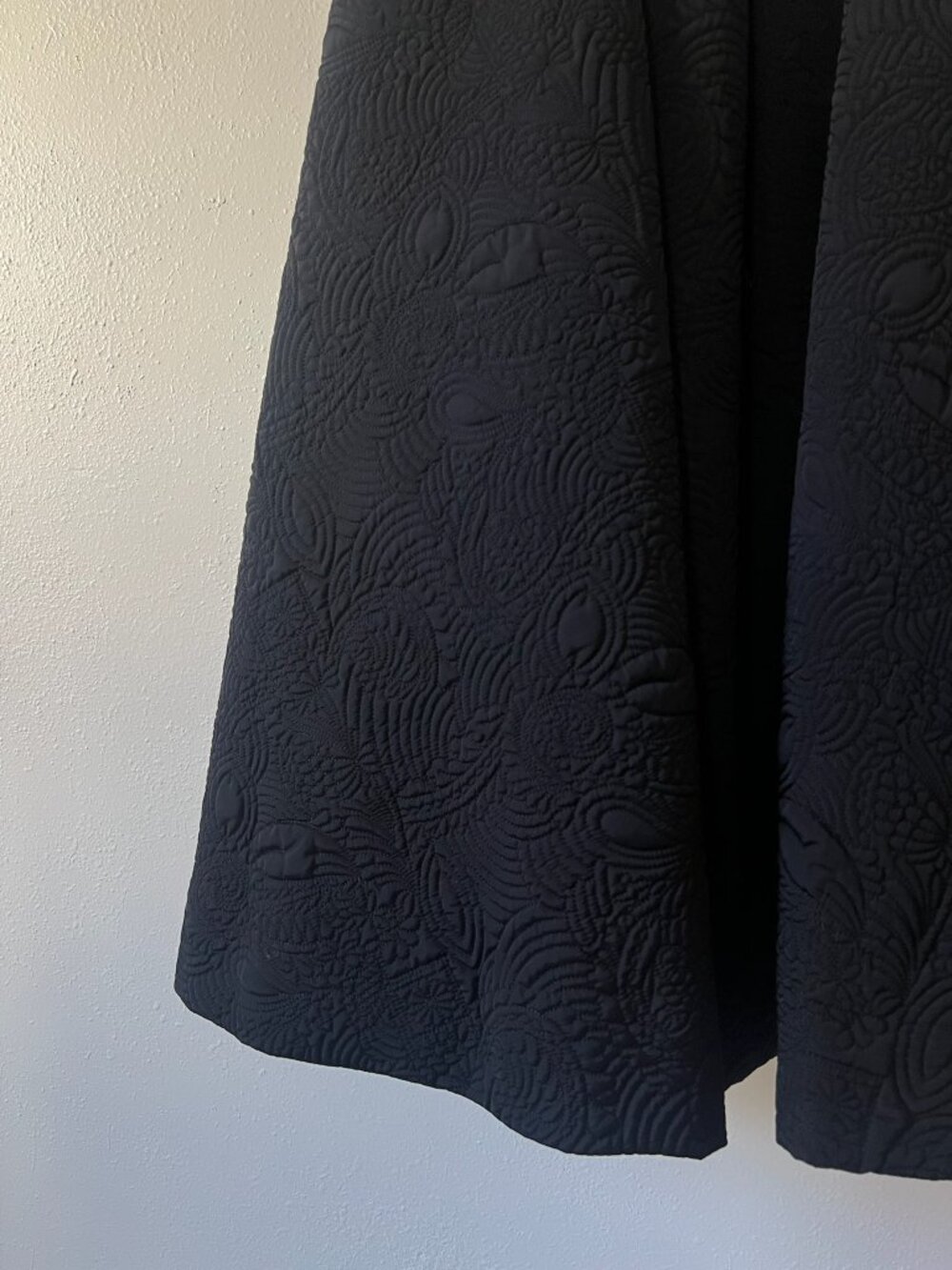 Gorgeous vintage 90’s jaquard embroidered Christian Lacroix black maxi skirt - Picture 4 of 4
